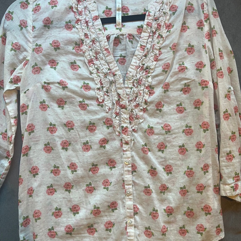 Lauren Conrad shirt size S